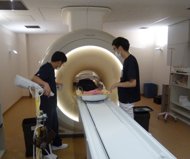 MRI検査の様子