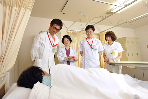 緩和ケアチームの様子