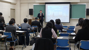 近藤院長が北海道議会で「北海道のがんの現状について」の講演を行いました2